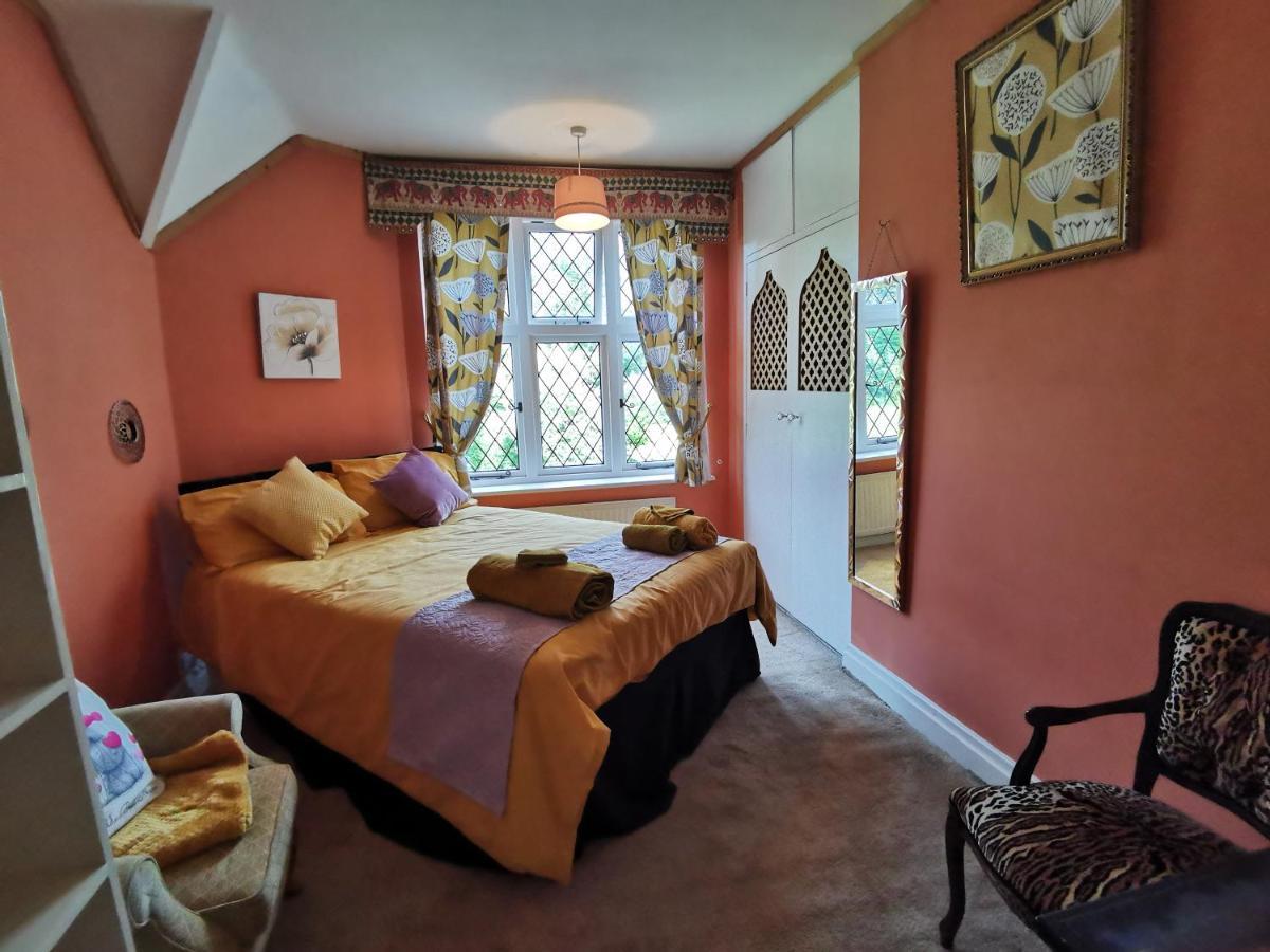 Апартаменты Peaceful Retreat Hideaway Surrey Эшер Экстерьер фото